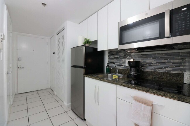 Photo - 1 SE 12th St Unit FL20-ID1294664P