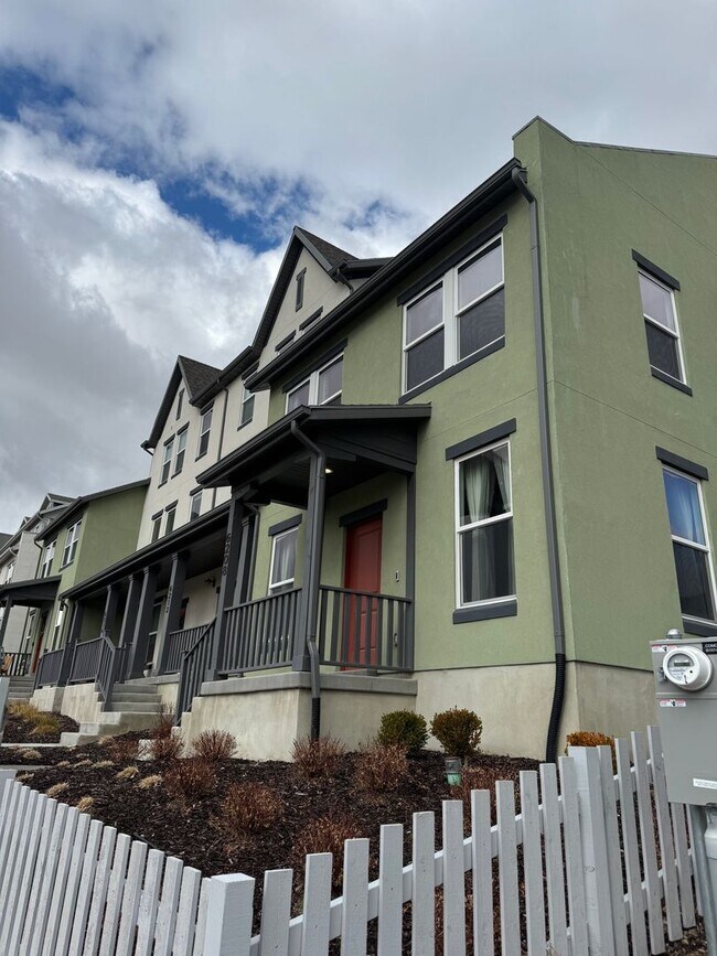 Photo - Gorgeous Home in Daybreak!!!