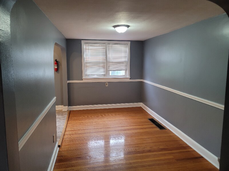 Photo - 219 Westpark Ln