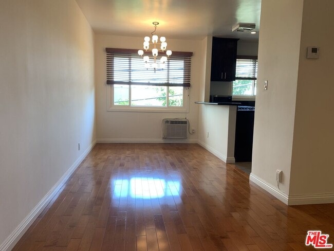 Photo - 1219 N Crescent Heights Blvd Unidad C