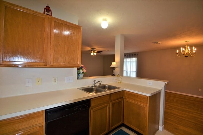 Photo - 5126 Riverwood Dr