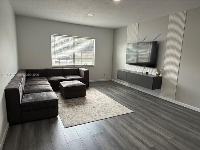 Photo - 1520 McKinley St Unidad 107E