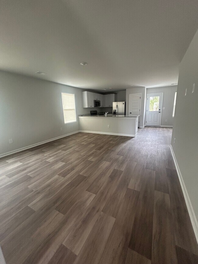 Photo - 1745 King Oaks Lp