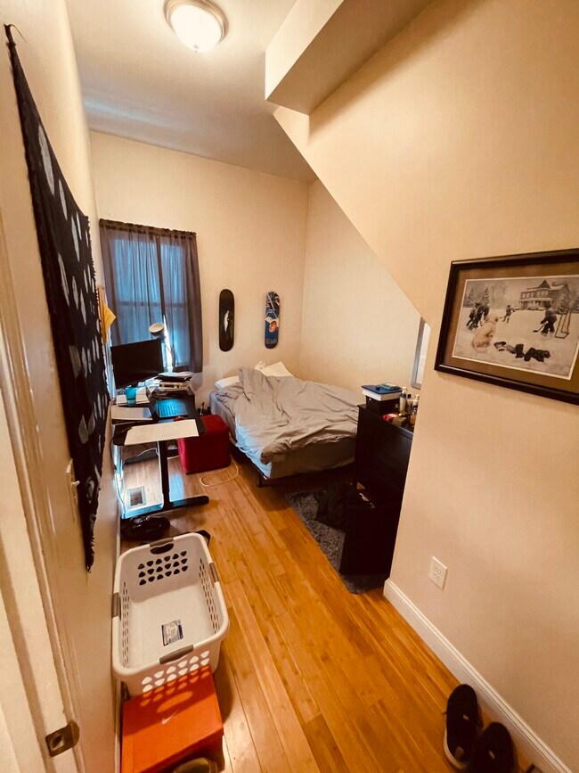 Photo - 47 Orleans St Unit 1