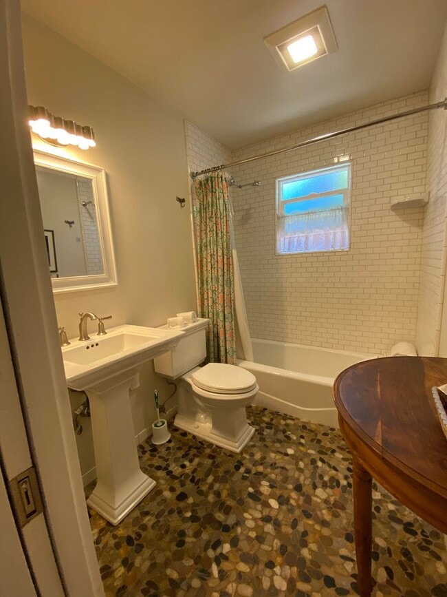 Photo - Alvarado Unit Main House