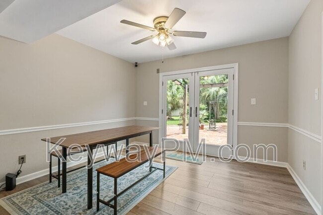 Photo - 547 Pheasant Run Dr