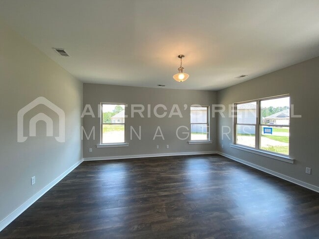 Photo - 68 WATER OAK DR