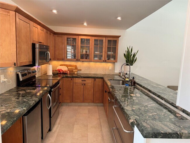Building Photo - 4509 Poinciana St Rental