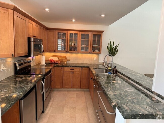 Building Photo - 4509 Poinciana St Rental