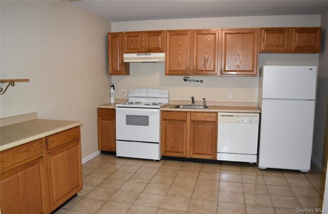 Photo - 2342 NY-32 Unit #1