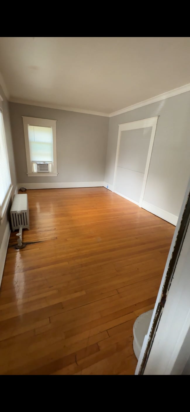 Photo - 733 Wright St