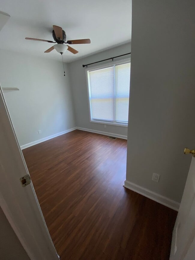 Photo - 3 Bedroom 2.5 Bathroom town house for rent