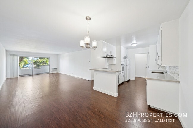 Building Photo - 105 S Orlando Ave Unit 203