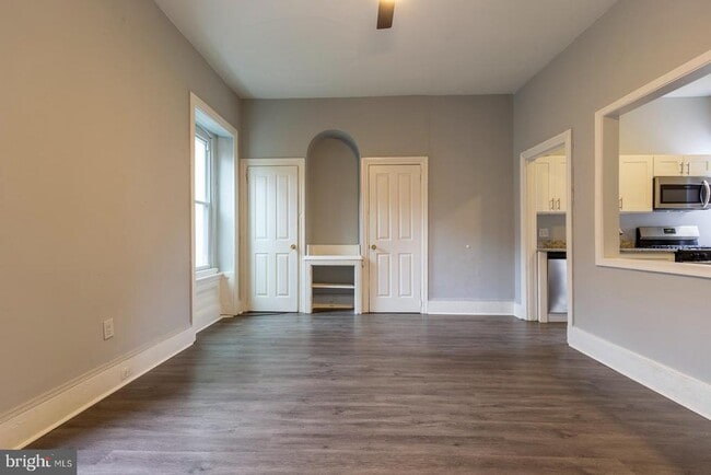 Photo - 1735 W Oxford St Apartment Unit 2F
