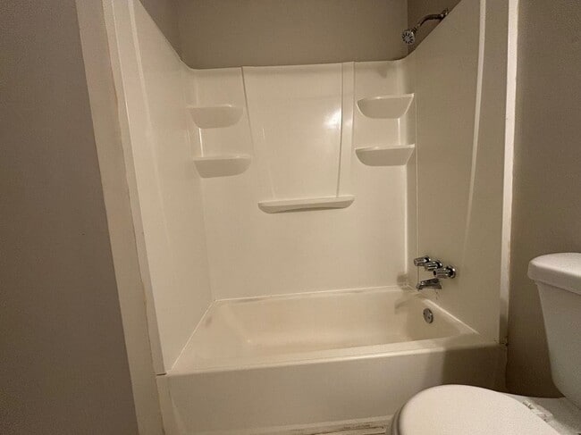 Photo - 1014 Huntington Trace-