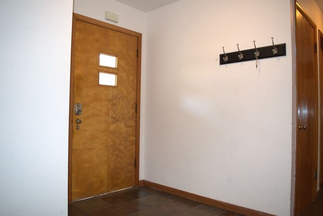 Photo - Marvelous 4 Bed 2.5 Bath House In Quarry H...