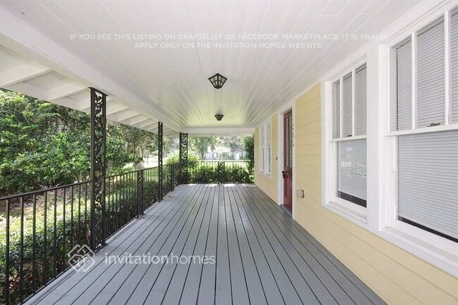 Photo - 290 E 1st St