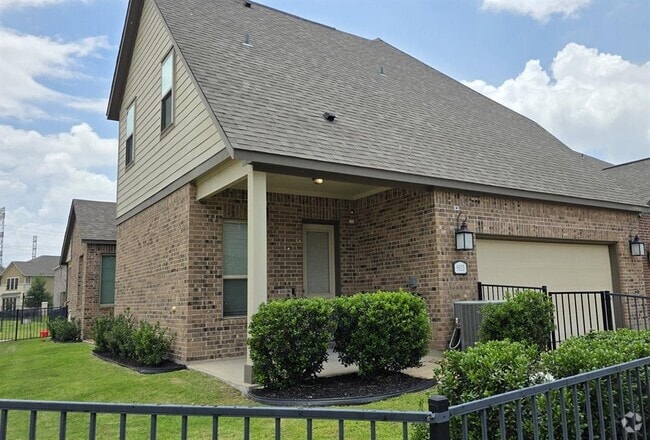 Building Photo - 9523 Caddo Ridge Ln Rental
