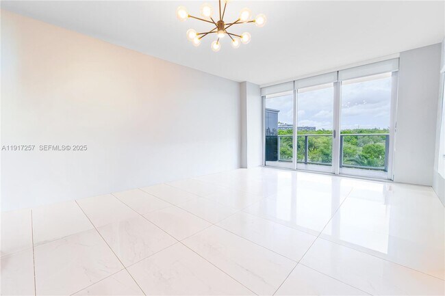 Building Photo - 16385 Biscayne Blvd Unit 405