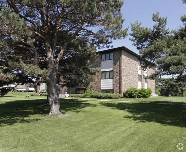 Photo - Williamsburg Apartments