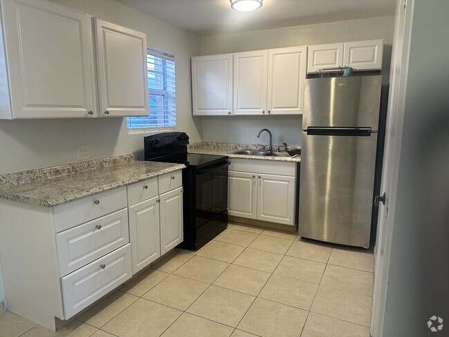 Building Photo - 1026 White St Unit #4 Rental