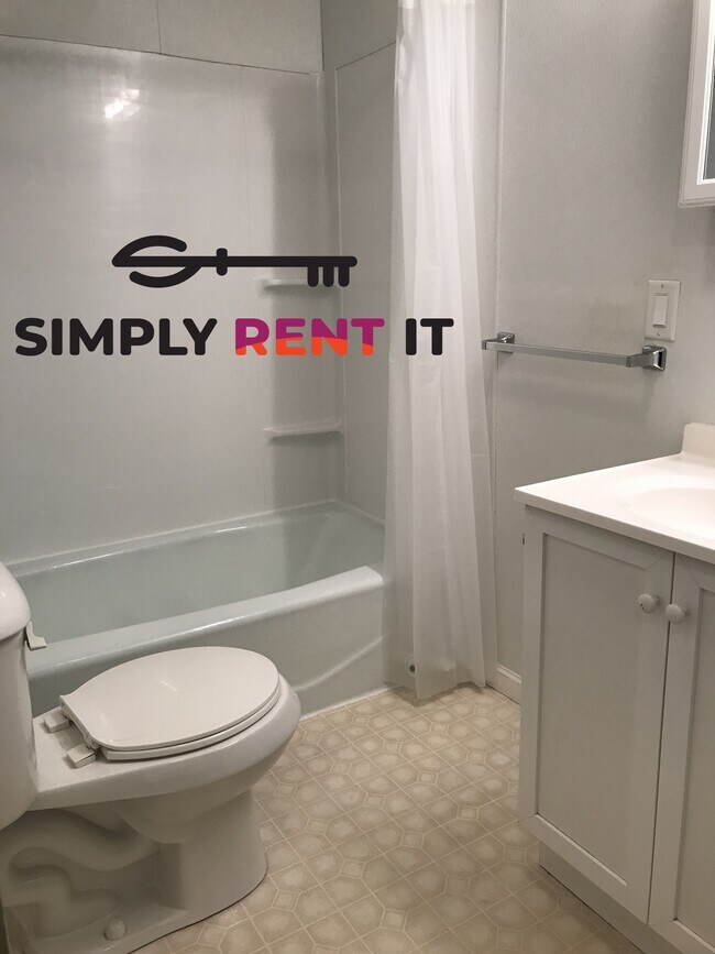 Affordable 2 Bedroom | Downtown Roland | Minutes from Ames