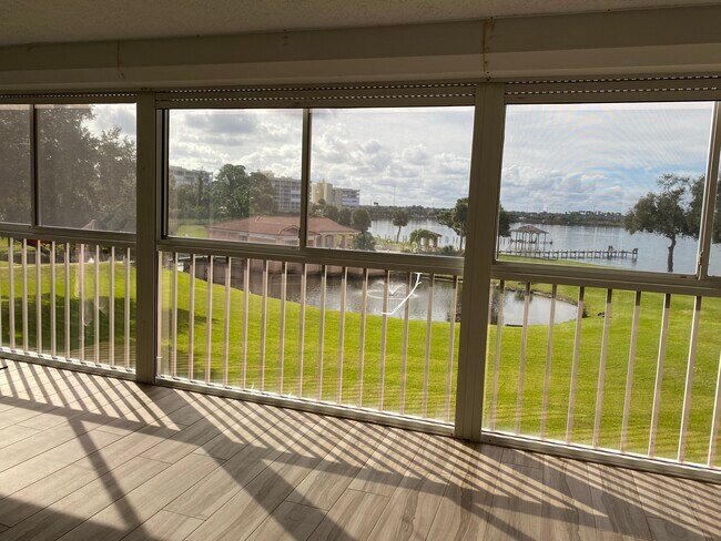 Photo - 343 N Tropical Trl Unidad 306