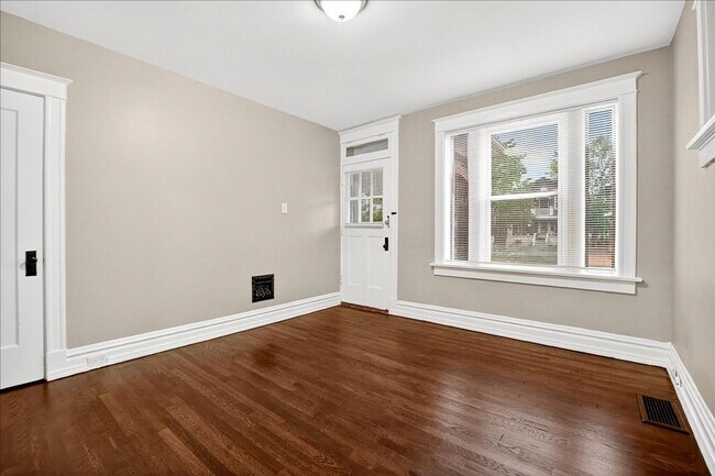 Photo - Sh'Cuuute! Unidad 5041 - 655