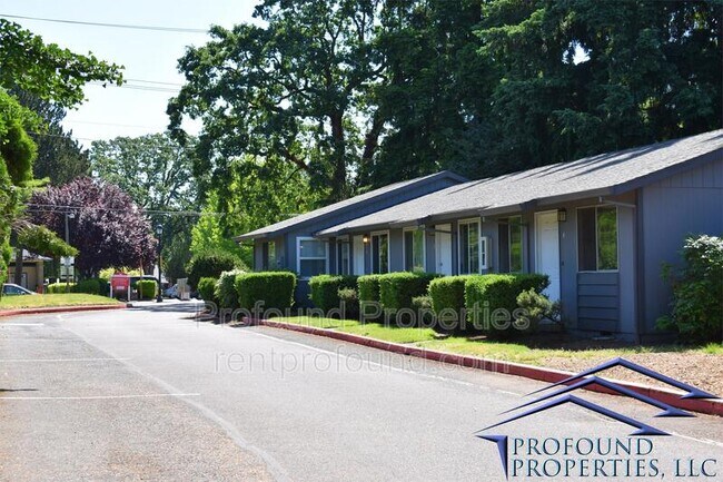 Photo - 221 SE 12th Ave