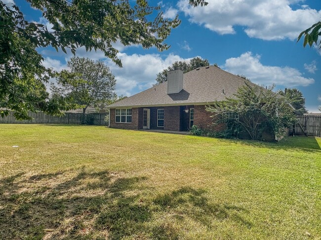 Photo - 952 Queen Annes Lace Dr