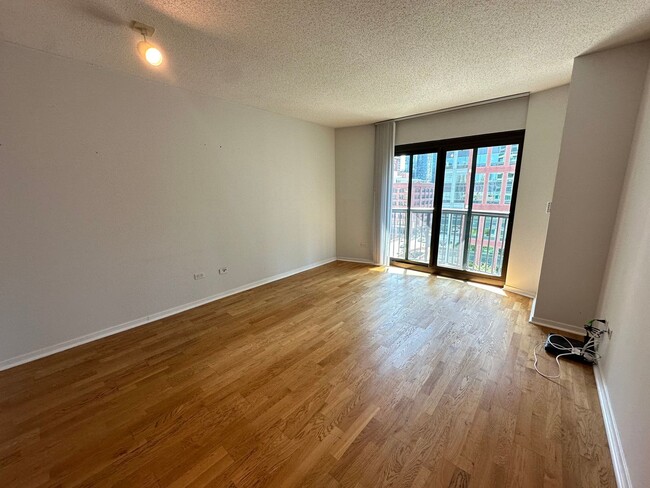 Photo - 400 N La Salle Dr Unit 906