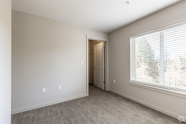 2BR, 2BA - 1028SF