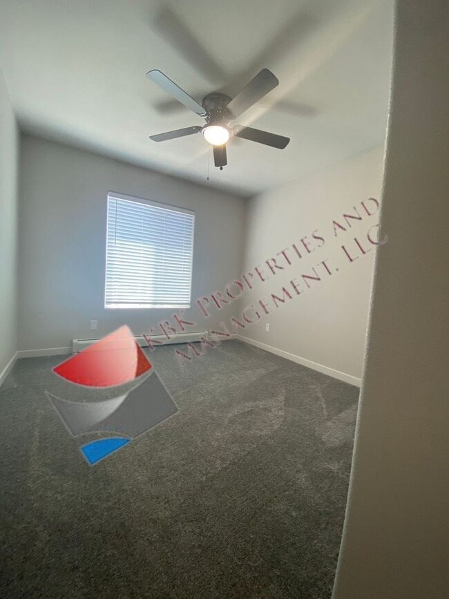 Photo - MDL-909 Douglas Unit 1