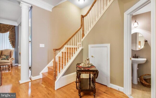 Photo - 913 Pleasant Dr