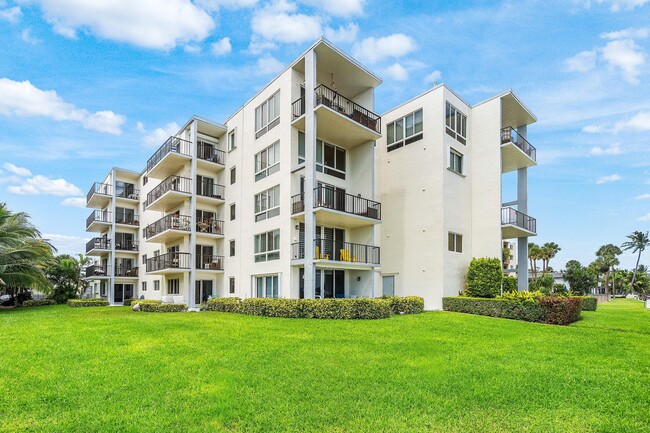 Photo - 1206 S Lake Dr Unit 203