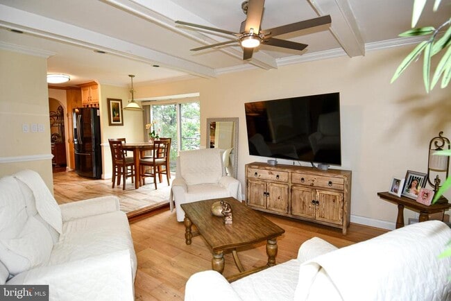 Photo - 9401 Hickory View Pl