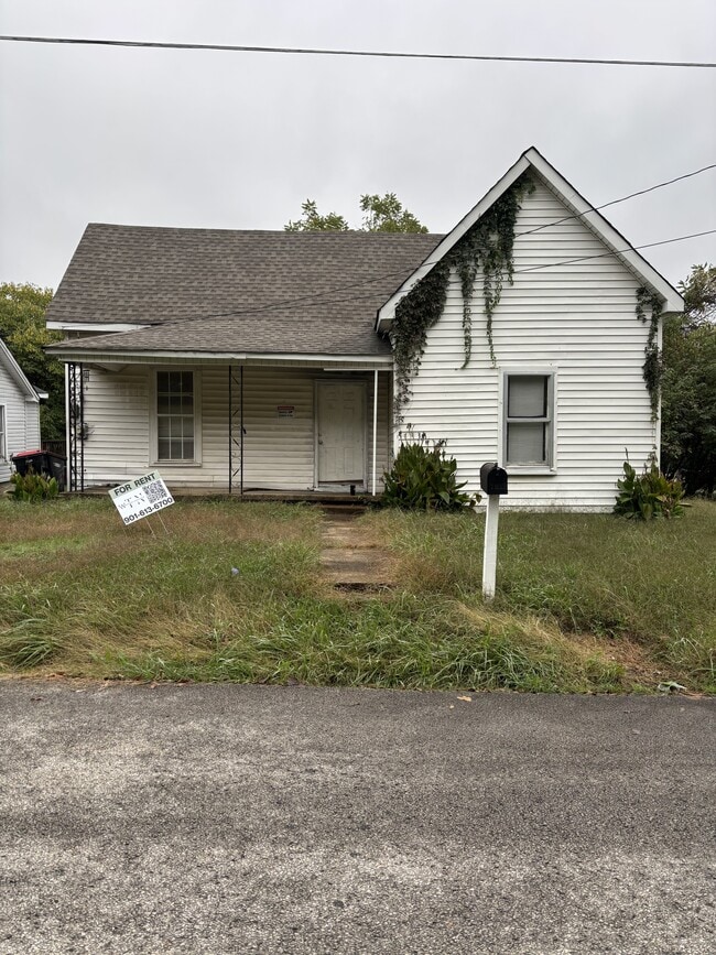 Building Photo - 1012 N 12th Ave