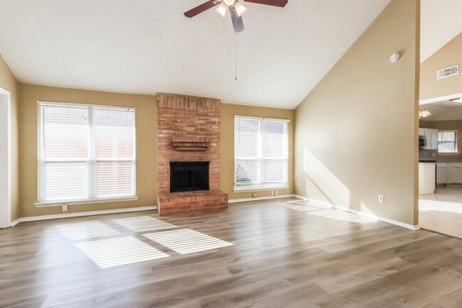 Photo - 20030 River Brook Dr