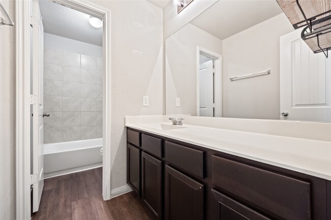 Photo - 17515 Greystanes Rd