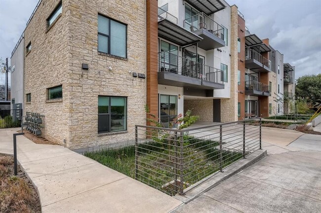 Photo - 207 W Johanna St Condo Unit 108