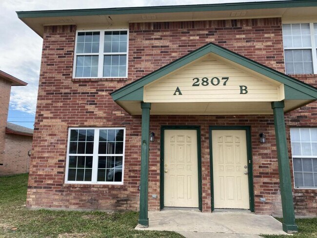 Photo - 2807 Cantabrian Dr