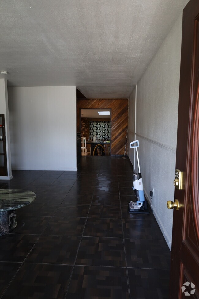 Building Photo - 6216 Leola Way Rental