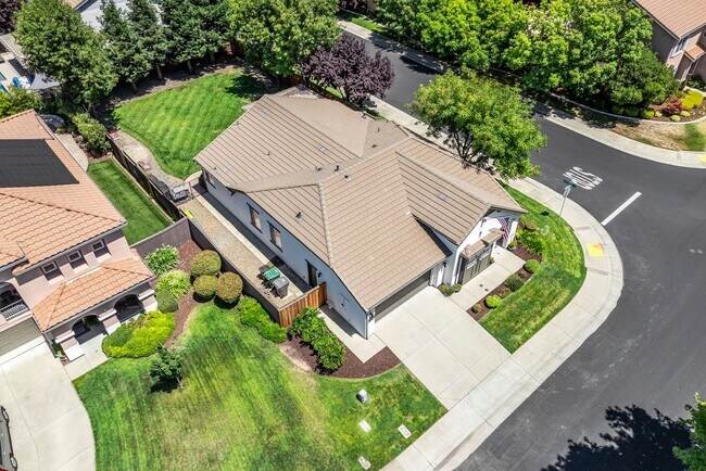 Photo - 100 Cropton Ct