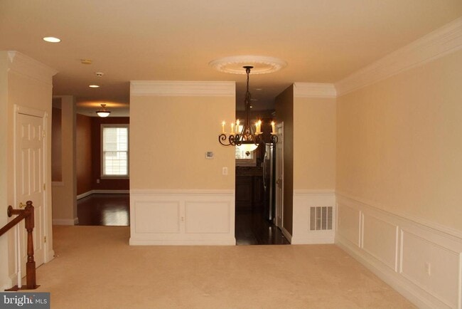 Photo - 47567 Royal Burnham Terrace