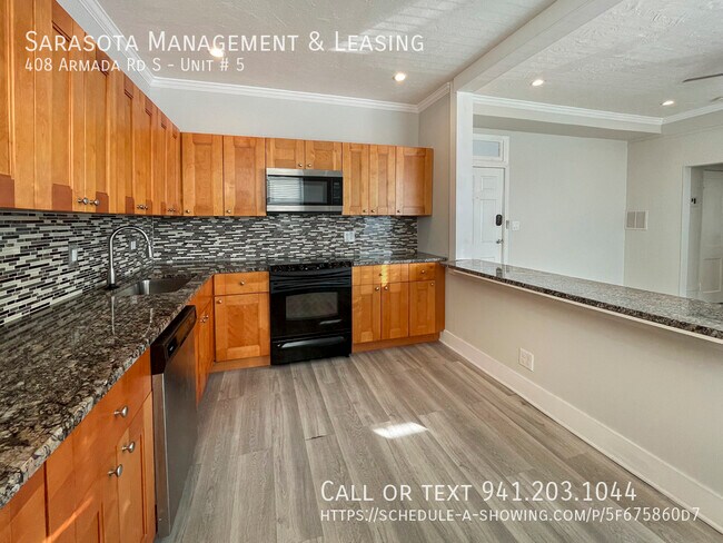 Photo - 408 Armada Rd S Unit # 5