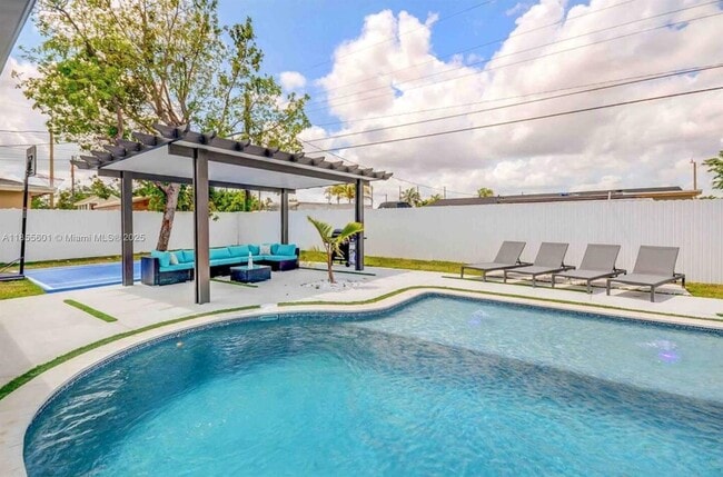Photo - 3530 SW 104th Ave