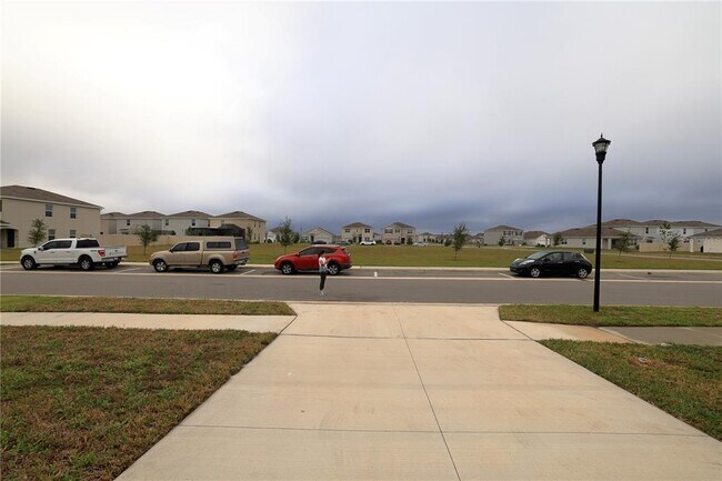 Photo - 2803 Lotus Flower Trl