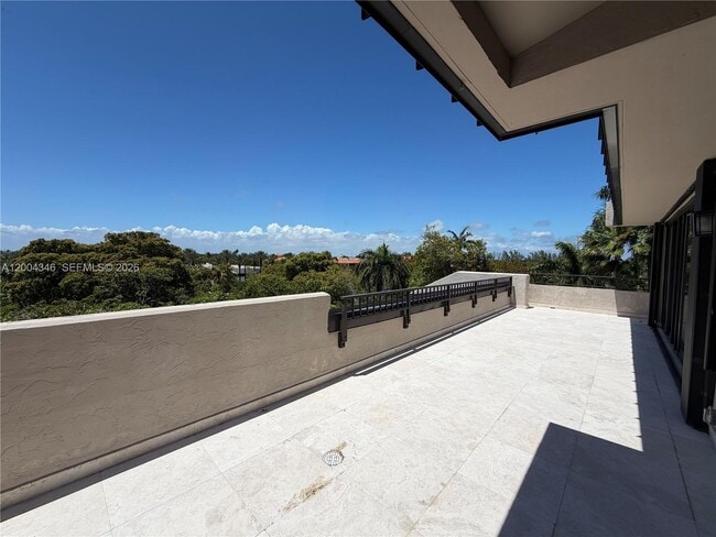 Photo - 151 Crandon Blvd Unit 444