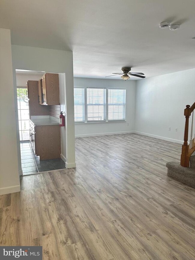 Photo - 10 Starboard Ct