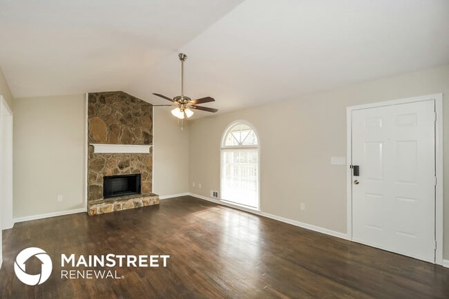 Photo - 33 Sweetwater Dr